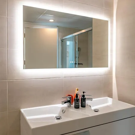 Luxury 4br Penthouse Xxl Terrace * Estepona